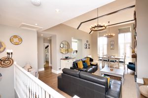 Lounge Diner- click for photo gallery